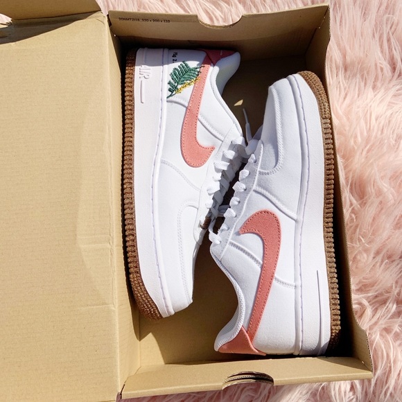 New Nike Women’s Air Force 1 Special Edition - Picture 4 of 8